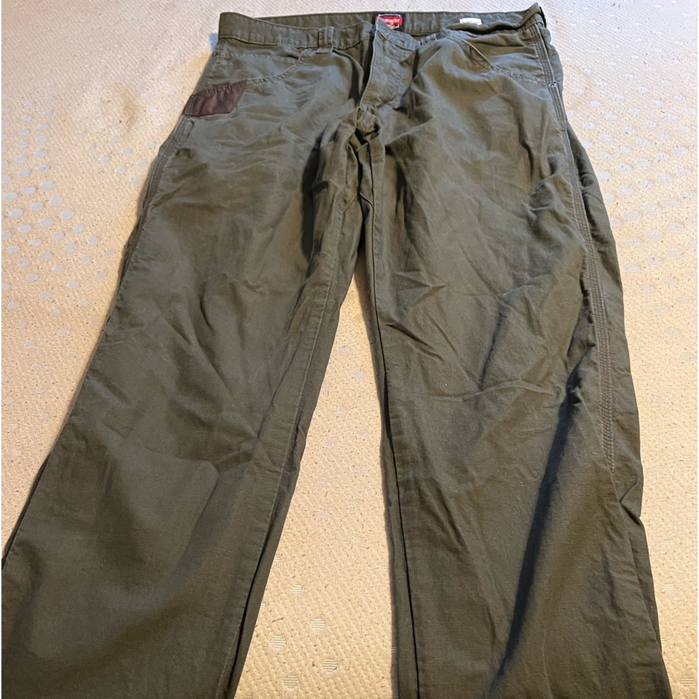 Men’s wrangler workwear pants 32x30